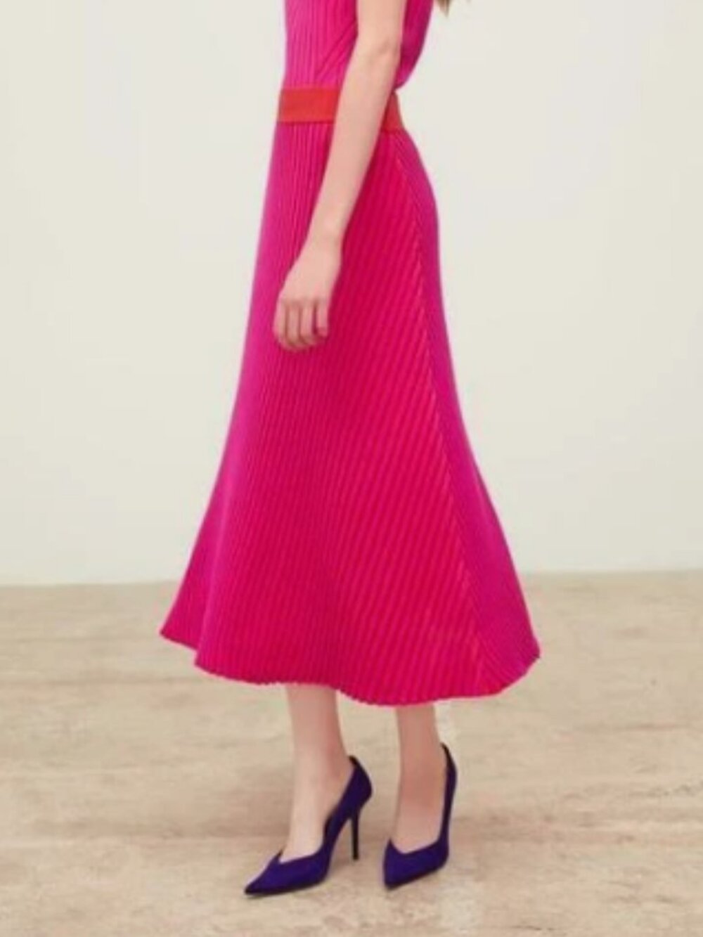 ZARA FUCHSIA TWO-TONE RED AND FUCHSIA PINK SKIRT IN STRETCH RIBBED KNIT L
